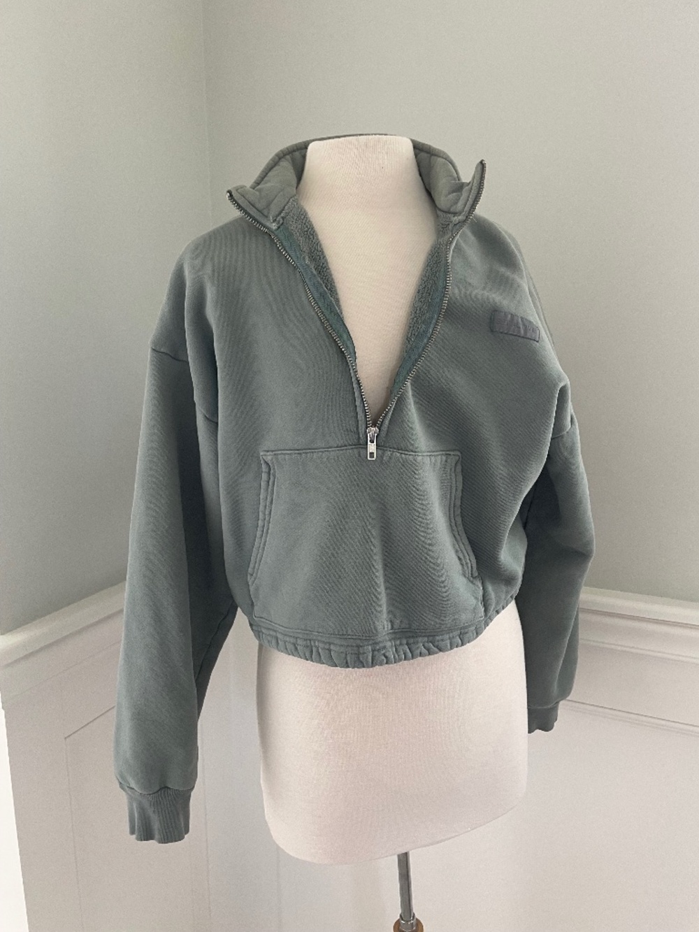 SET ACTIVE HALF ZIP SWEATSHIRT SIZE S!